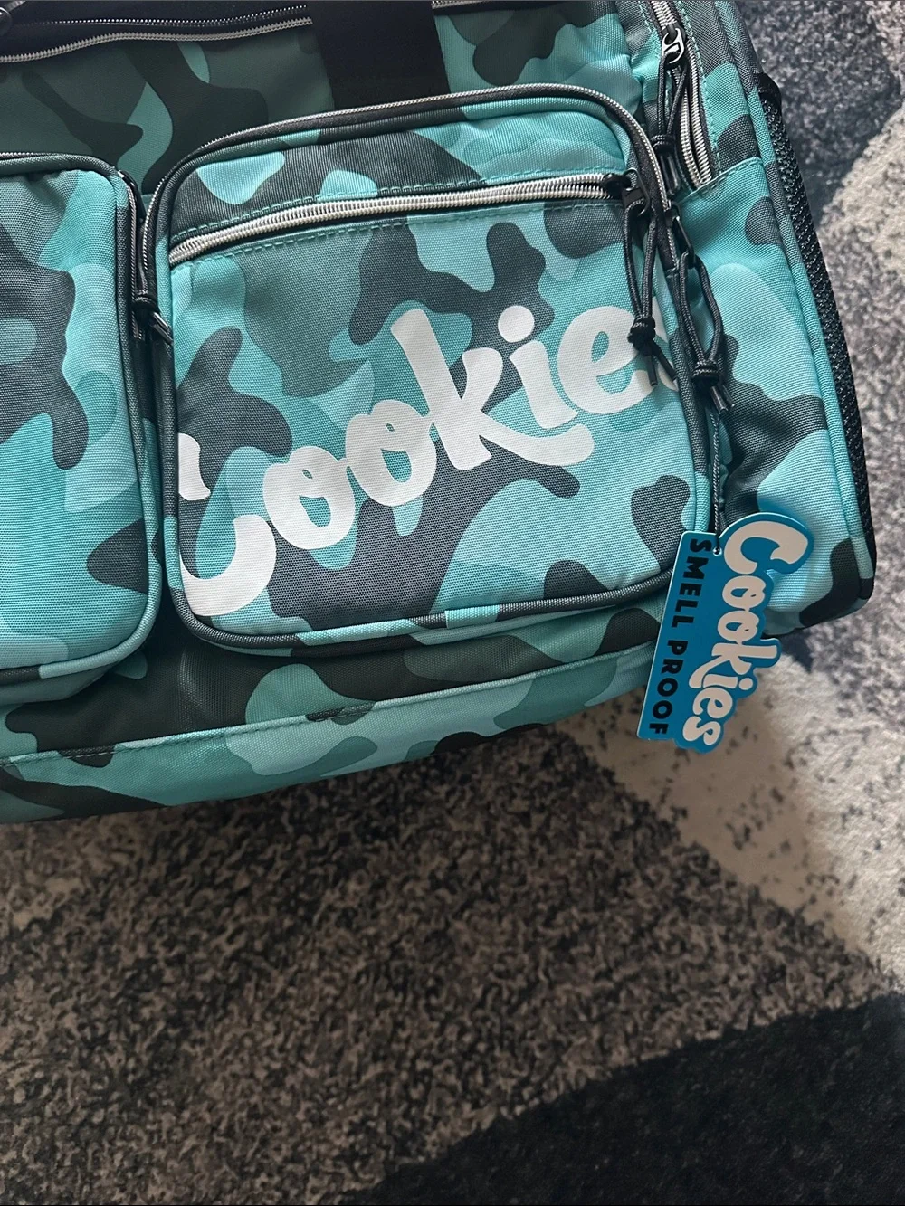 Cookies Men’s Camo Duffle Bag – Teal Blue